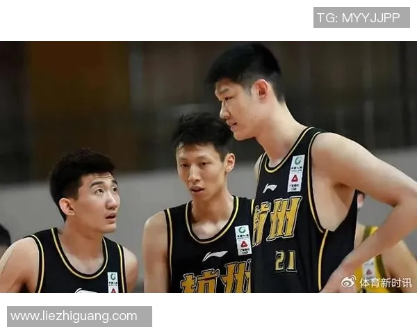 孙铭徽的篮球之路:从青涩少年到国家队核心的成长历程与奋斗故事 孙铭徽的篮球之路:从青涩少年到国家队核心的成长历程与奋斗故事