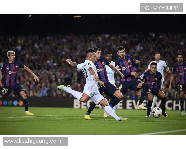 巴萨在与赛维的激烈对决中上演绝杀时刻，精彩瞬间令人难忘