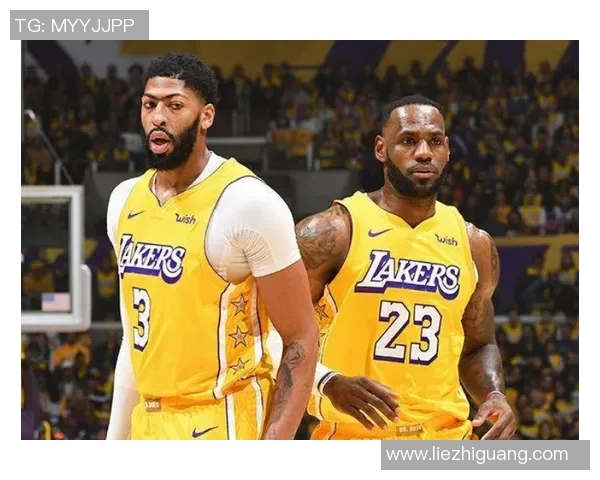 湖人对阵鹈鹕的比赛预测分析及关键球员表现展望