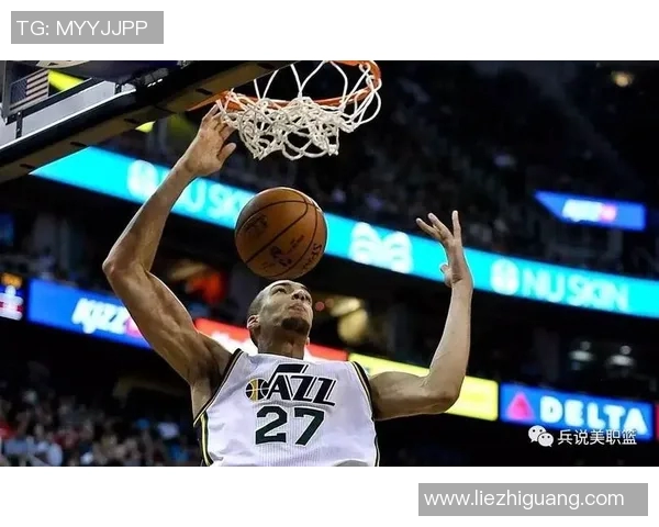 爵士队与灰熊队激战正酣谁能在这场对决中笑到最后