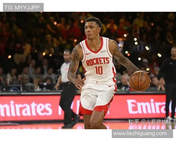 火箭队与黄蜂队激烈对决直播全程回顾精彩瞬间分析