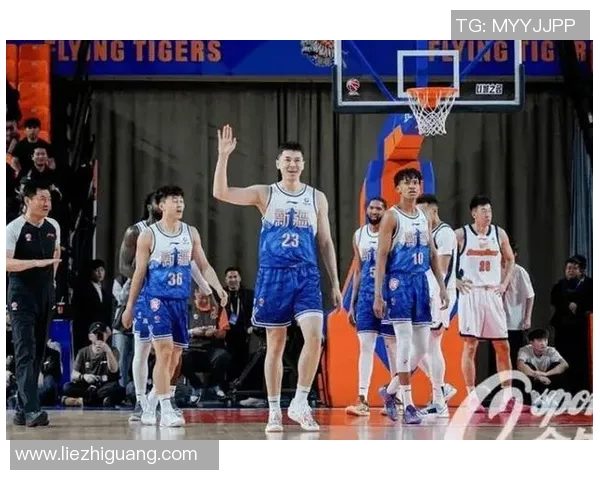 全运会精彩对决辽宁男篮挑战新疆队争夺胜利荣耀