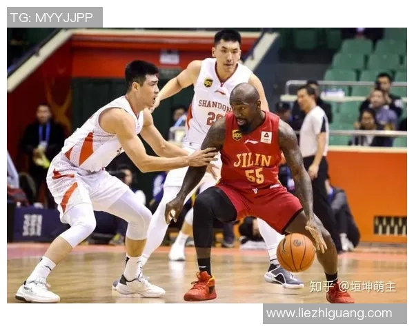 广厦与广州龙狮的激烈对决谁将赢得这场篮球盛宴的胜利 广厦与广州龙狮的激烈对决谁将赢得这场篮球盛宴的胜利