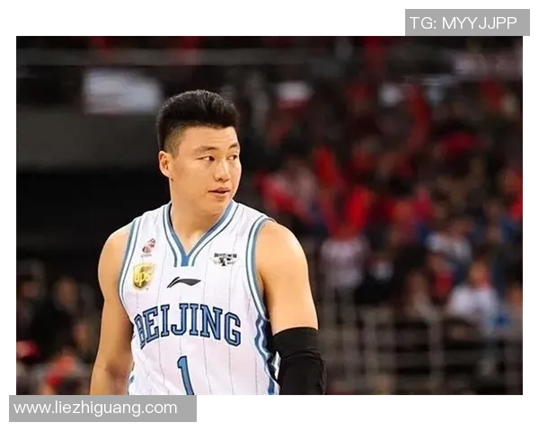 李根:从篮球场上的拼搏者到社会公益的践行者,展现多元人生的精彩旅程 李根:从篮球场上的拼搏者到社会公益的践行者,展现多元人生的精彩旅程