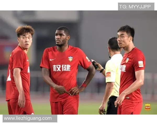 权健与申花激战回顾精彩瞬间与战术分析全面解读 权健与申花激战回顾精彩瞬间与战术分析全面解读