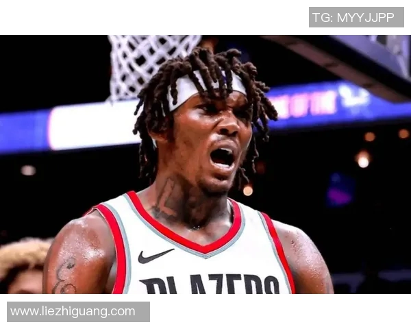 罗伯特威廉姆斯三世的篮球生涯与未来发展展望 罗伯特威廉姆斯三世的篮球生涯与未来发展展望