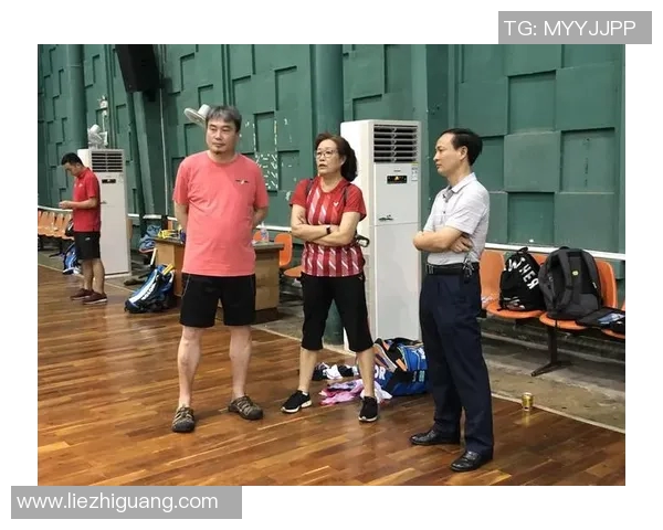 成都羽毛球队与广州羽毛球队赛后复盘分析及比赛经验总结